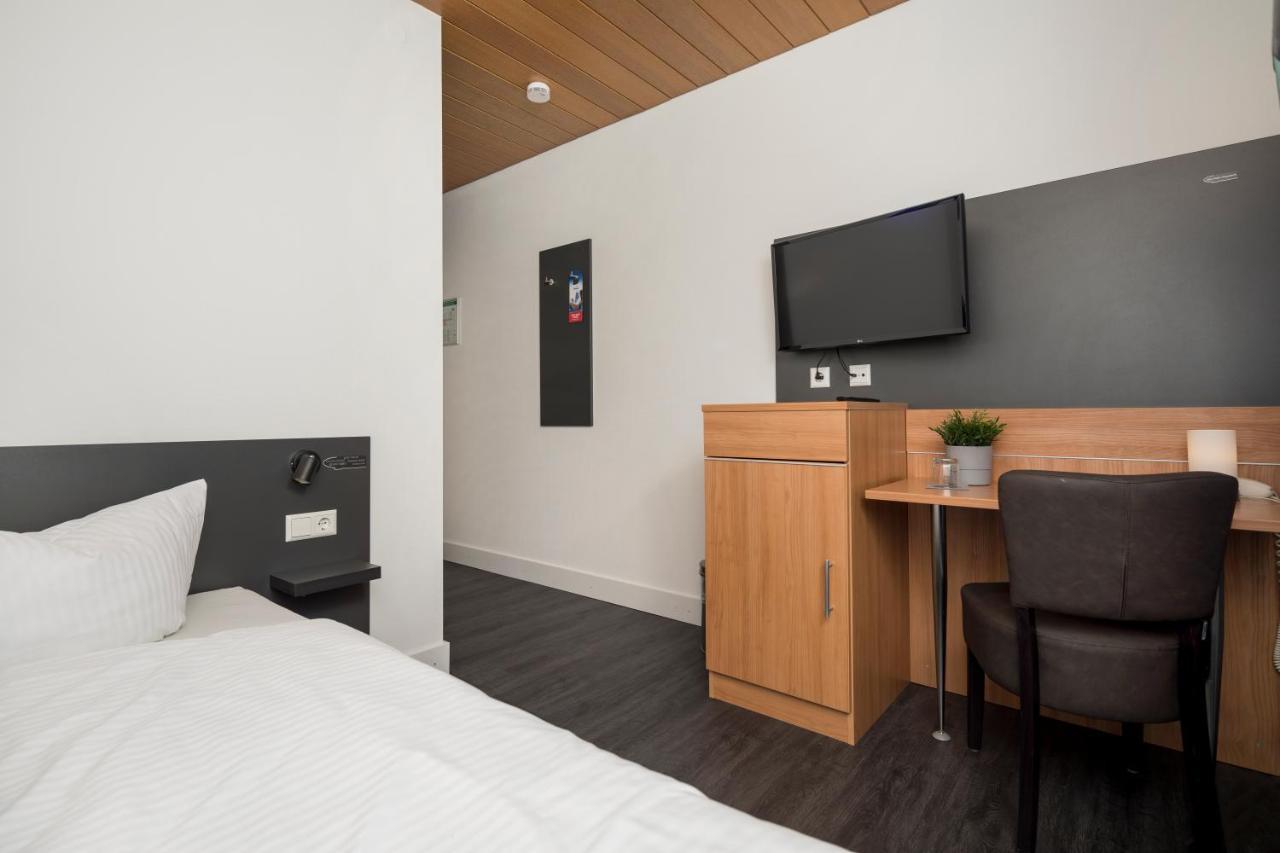 Hotel Zeppelin - Das Original Friedrichshafen Ngoại thất bức ảnh
