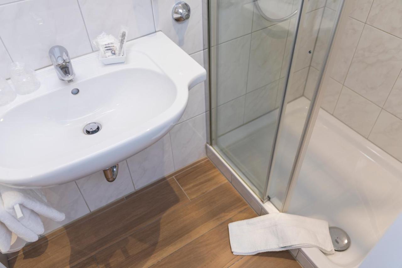 Hotel Zeppelin - Das Original Friedrichshafen Ngoại thất bức ảnh