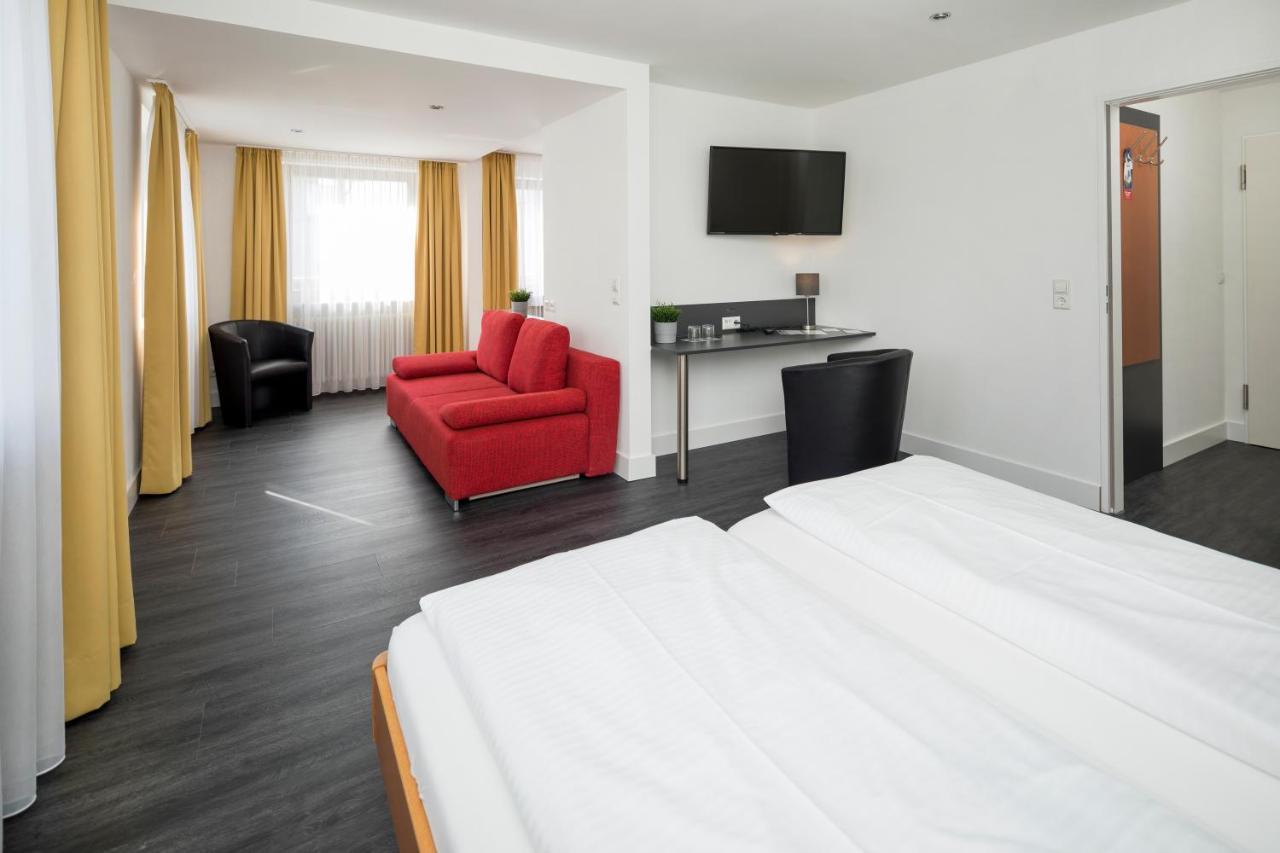 Hotel Zeppelin - Das Original Friedrichshafen Ngoại thất bức ảnh