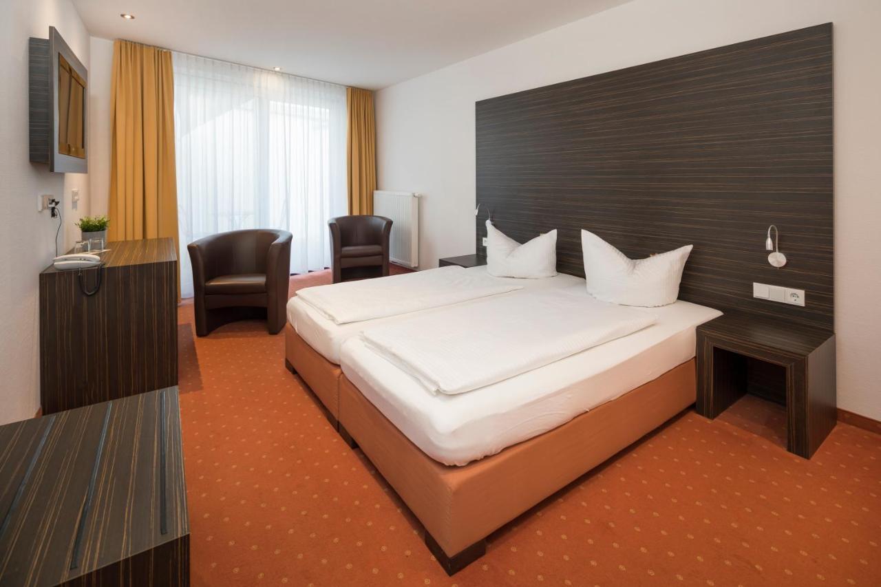 Hotel Zeppelin - Das Original Friedrichshafen Ngoại thất bức ảnh