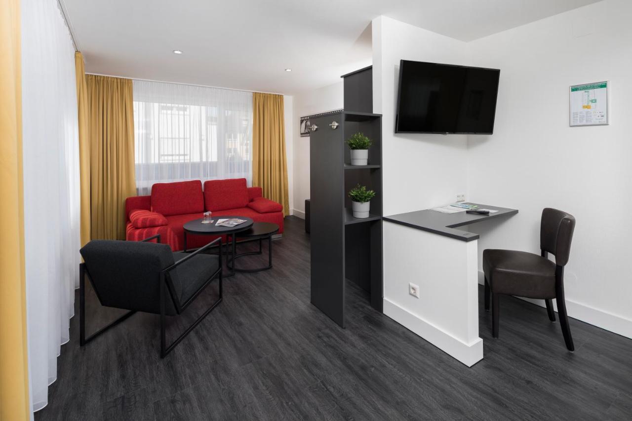 Hotel Zeppelin - Das Original Friedrichshafen Ngoại thất bức ảnh