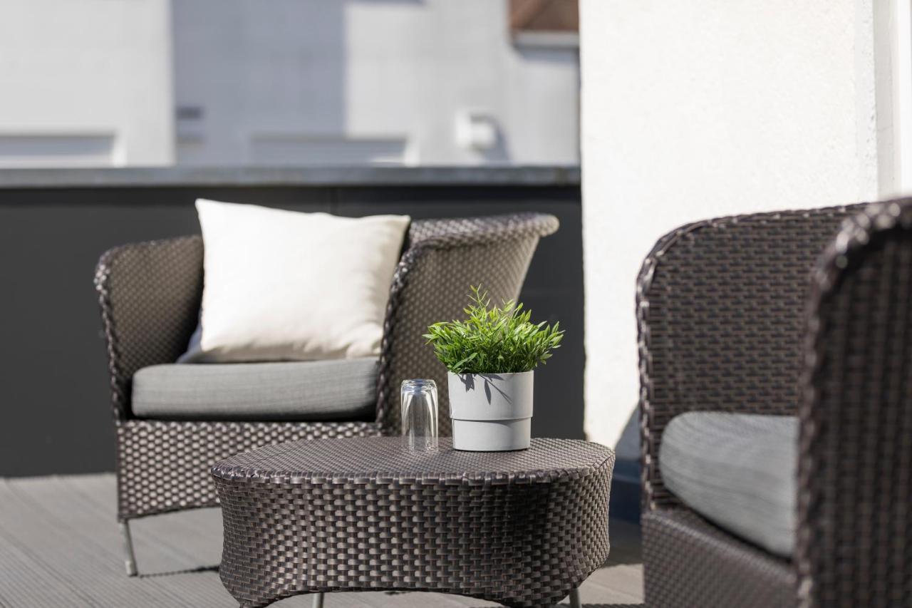 Hotel Zeppelin - Das Original Friedrichshafen Ngoại thất bức ảnh